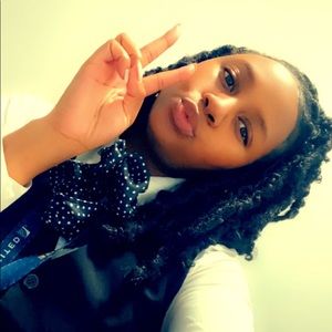 Meet your Posher, Simone